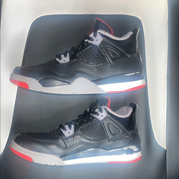 Air Jordan 4 Retro Black and Red Sneakers Pre School Size 3Y - Picture 8 of 17